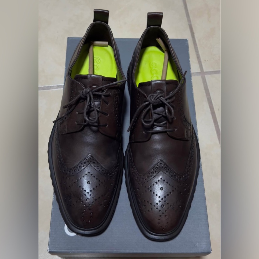 ECCO ST. 1 Lite Men's Dark Brown Leather Oxfords